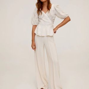 NEW MANGO Relief details blouse